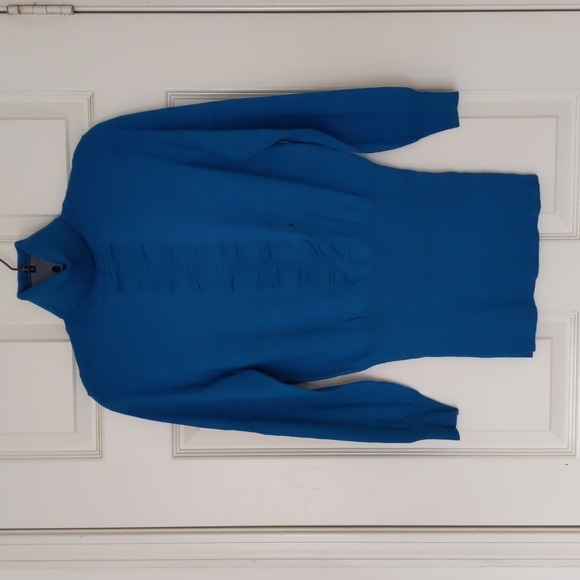 NWT. Express Woman's Rayon blended turtleneck sweater with front design. - Picture 4 of 5